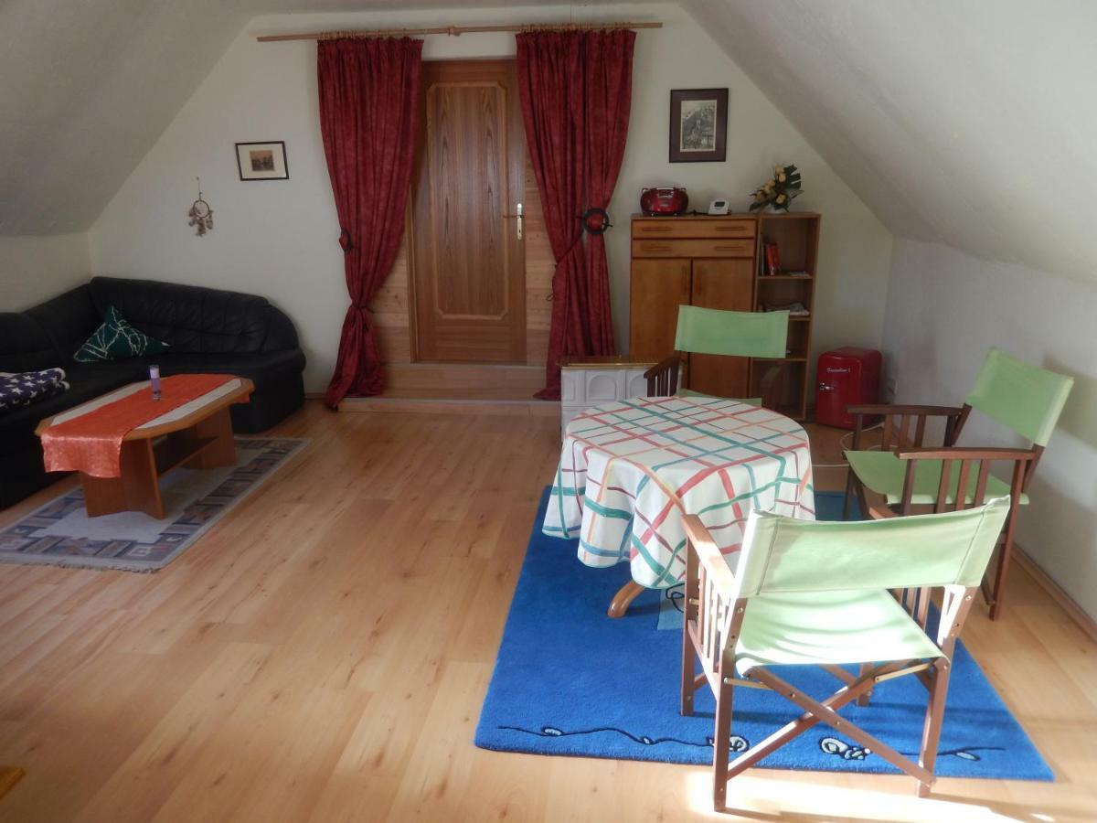 Ferienhaus Am Reitbauernhof Luckyranch Mellach  Dış mekan fotoğraf
